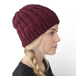 CBK Italian Beanie Burgundy Knit Hat 10% Wool NWT Cable Knit One Size